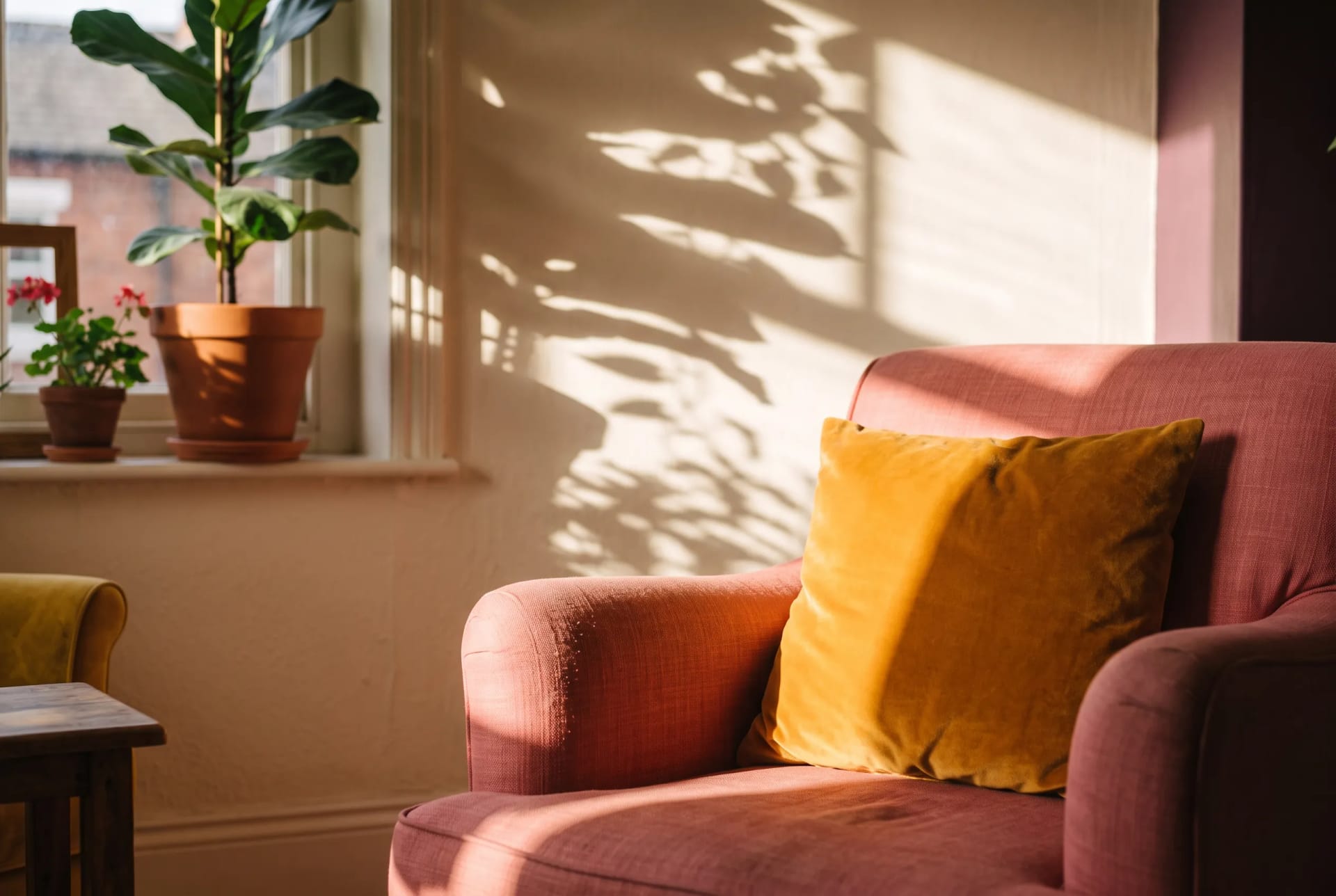 Sunlight across the seating corner of the Sunroom Therapy room in Birmingham